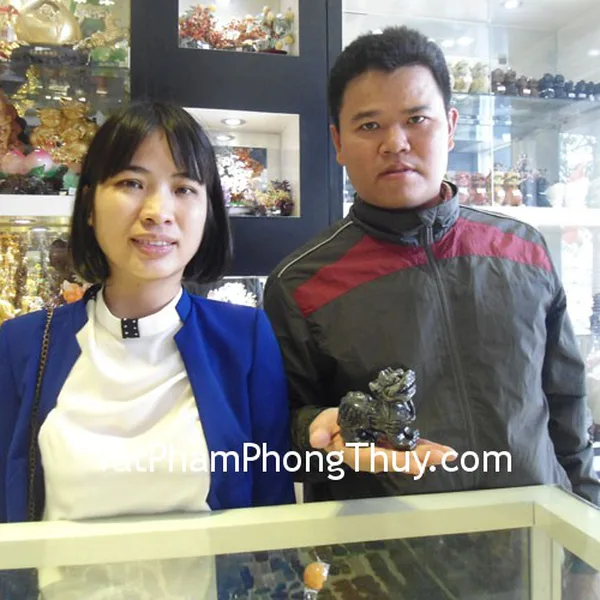 Chị Trang - khách hàng mua tỳ hưu Bắc Kinh đen BKD-S