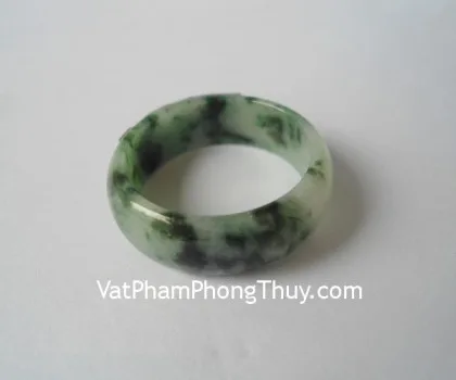 Nhẫn trơn bản dẹp ngọc Myanmar FS5019